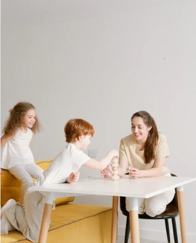  Il s’agit du Programme de Soutien aux Familles et à la Parentalité (PSFP), destiné aux familles ayant des enfants âgés de 3 à 6 ans, résidant à Pégomas et Auribeau.